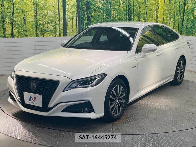 Toyota CROWN HYBRID 2019-03 8216106-15