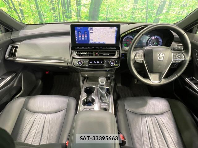 Toyota CROWN HYBRID 2021-06 8217098-1