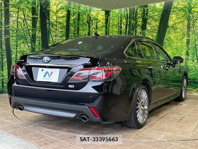 Toyota CROWN HYBRID 2021-06 8217098-16