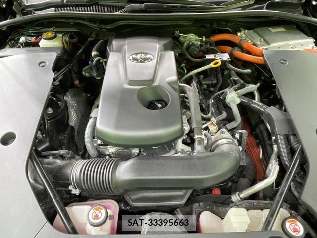 Toyota CROWN HYBRID 2021-06 8217098-17