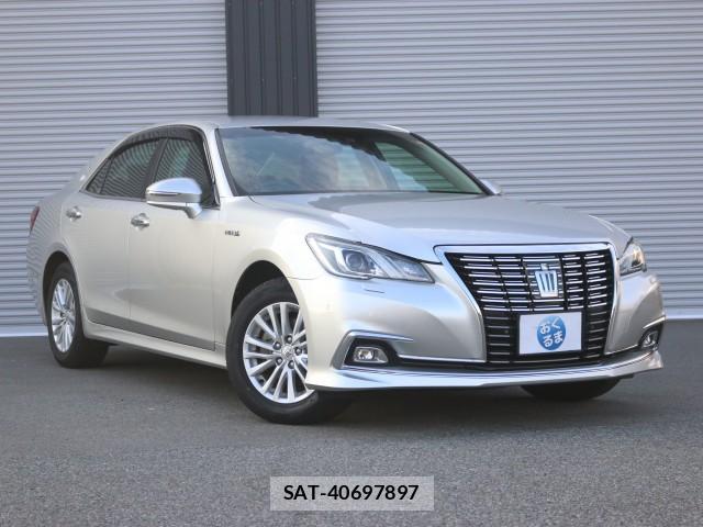 Toyota CROWN HYBRID 2017-05 8217273-11