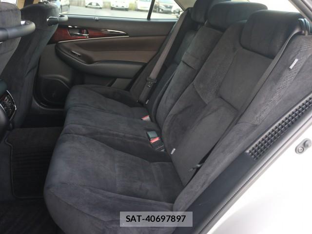 Toyota CROWN HYBRID 2017-05 8217273-6