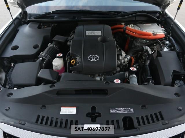Toyota CROWN HYBRID 2017-05 8217273-7