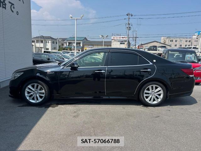 Toyota CROWN HYBRID 2013-08 8219357-15