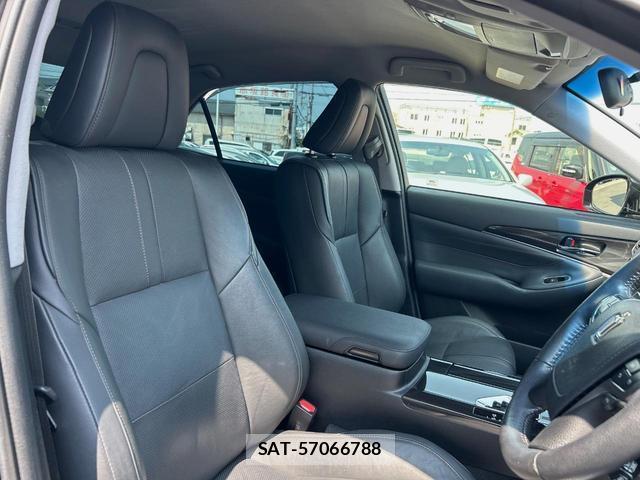 Toyota CROWN HYBRID 2013-08 8219357-7