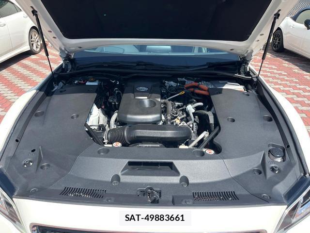 Toyota CROWN HYBRID 2018-07 8219488-15