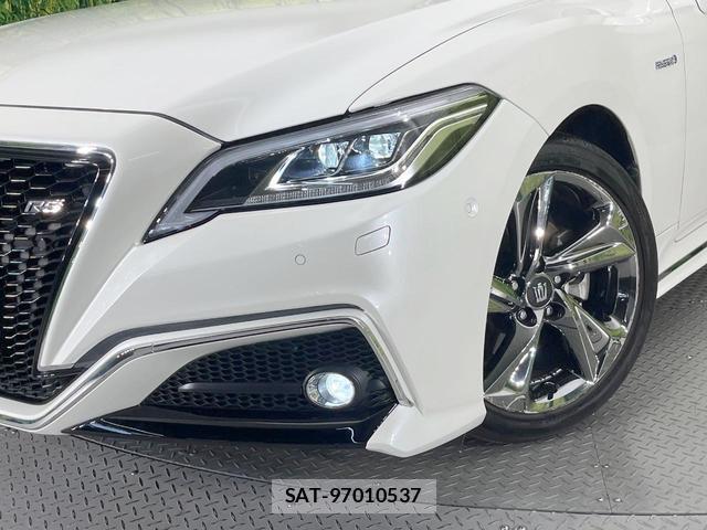 Toyota CROWN HYBRID 2018-10 8220085-11