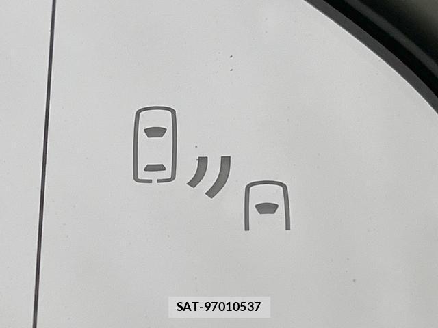 Toyota CROWN HYBRID 2018-10 8220085-6
