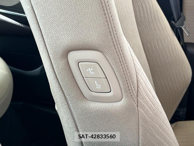 Toyota CROWN HYBRID 2019-03 8220492-10