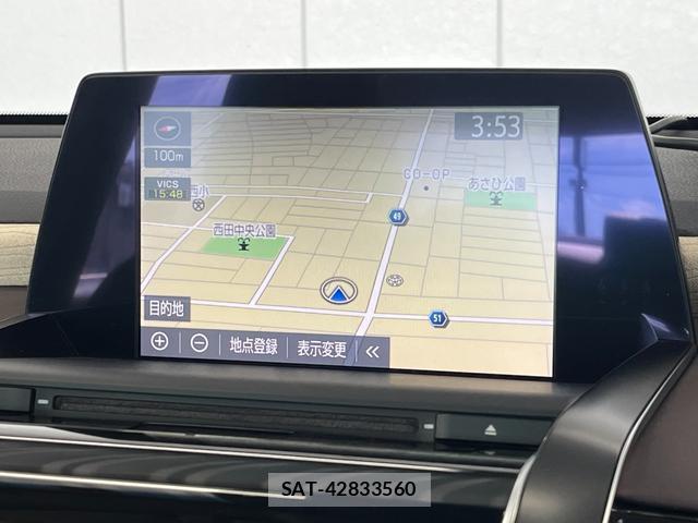 Toyota CROWN HYBRID 2019-03 8220492-12