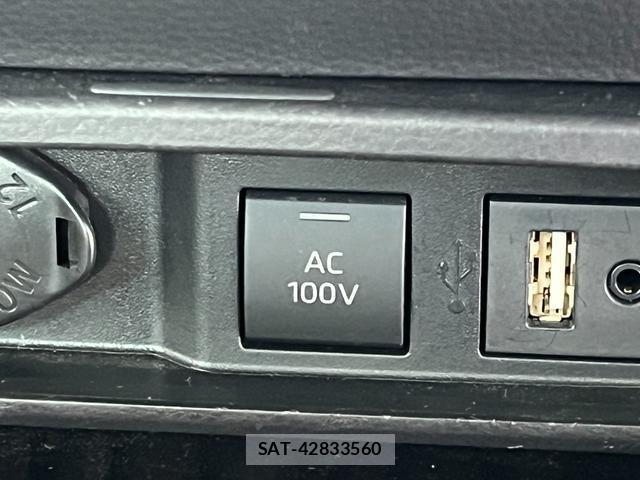 Toyota CROWN HYBRID 2019-03 8220492-18