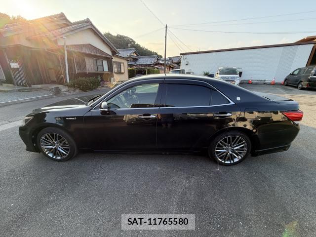 Toyota CROWN HYBRID 2016-12 8220993-10