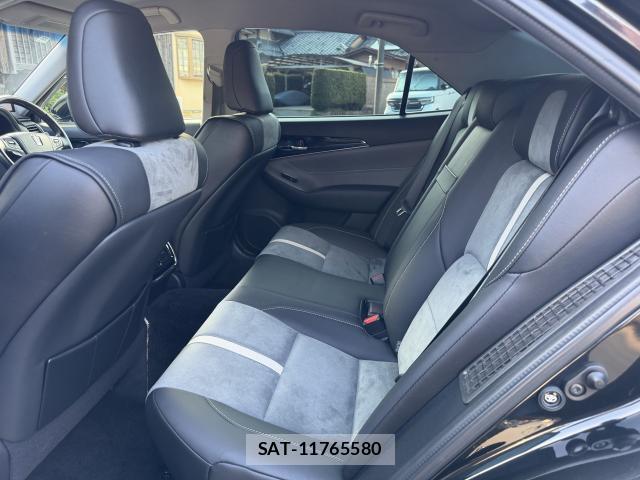 Toyota CROWN HYBRID 2016-12 8220993-17