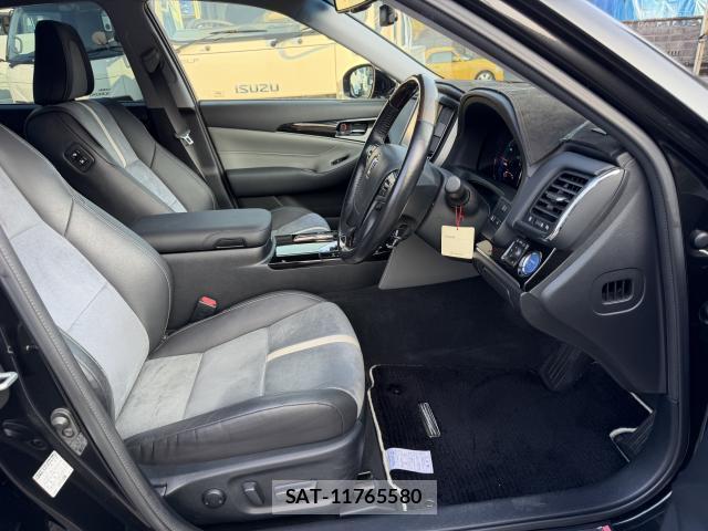 Toyota CROWN HYBRID 2016-12 8220993-2