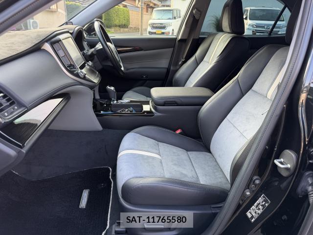 Toyota CROWN HYBRID 2016-12 8220993-5