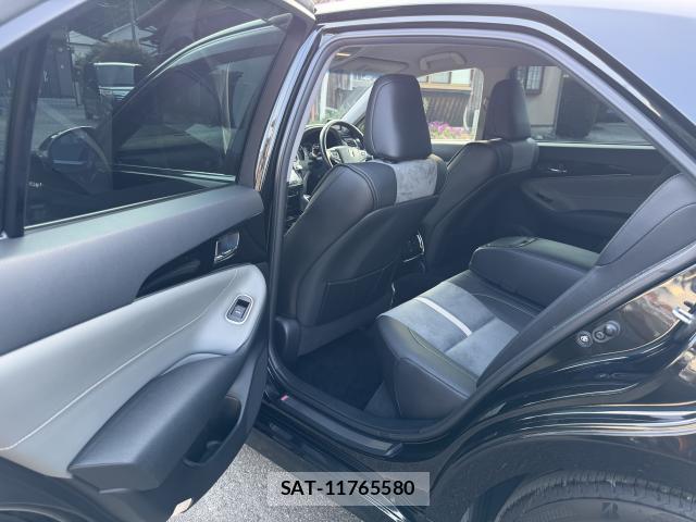 Toyota CROWN HYBRID 2016-12 8220993-6