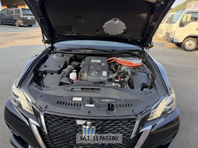 Toyota CROWN HYBRID 2016-12 8220993-7