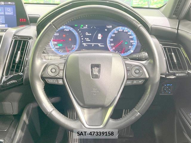 Toyota CROWN HYBRID 2019-03 8221843-12