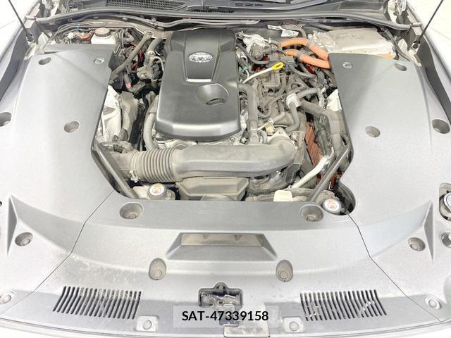 Toyota CROWN HYBRID 2019-03 8221843-17