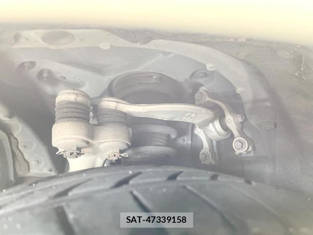 Toyota CROWN HYBRID 2019-03 8221843-19