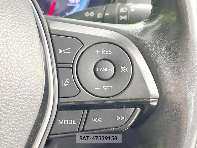 Toyota CROWN HYBRID 2019-03 8221843-6