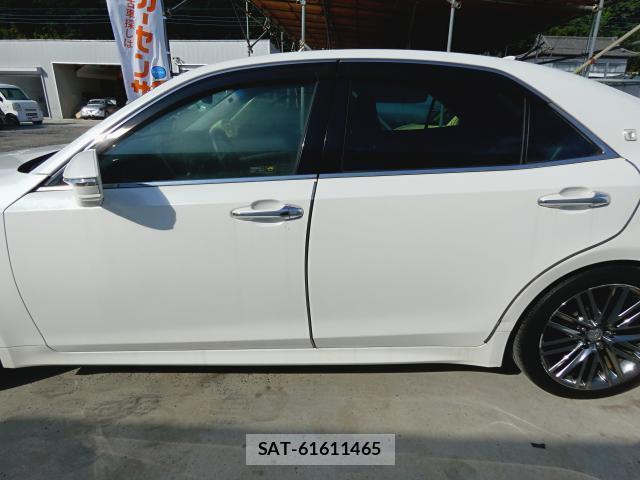 Toyota CROWN HYBRID 2013-09 8222148-3