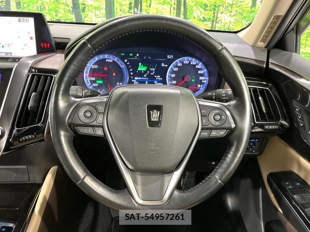 Toyota CROWN HYBRID 2018-09 8222597-11