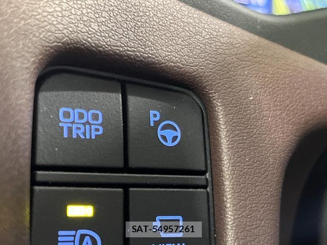 Toyota CROWN HYBRID 2018-09 8222597-7