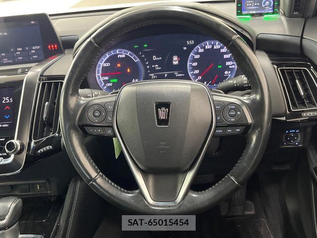 Toyota CROWN HYBRID 2019-09 8222626-10
