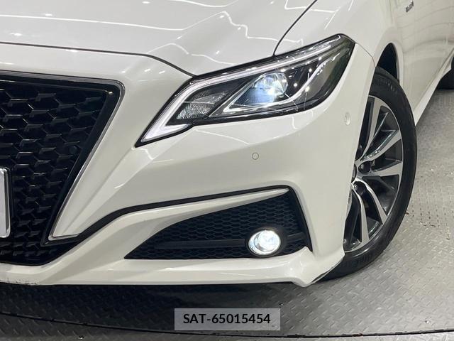 Toyota CROWN HYBRID 2019-09 8222626-11