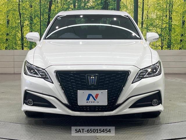 Toyota CROWN HYBRID 2019-09 8222626-13