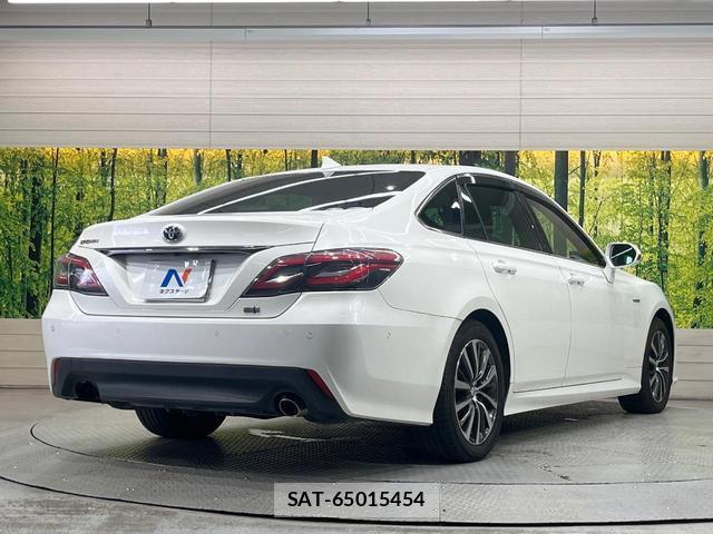 Toyota CROWN HYBRID 2019-09 8222626-16