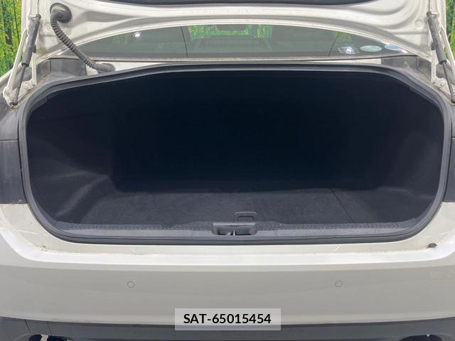 Toyota CROWN HYBRID 2019-09 8222626-9