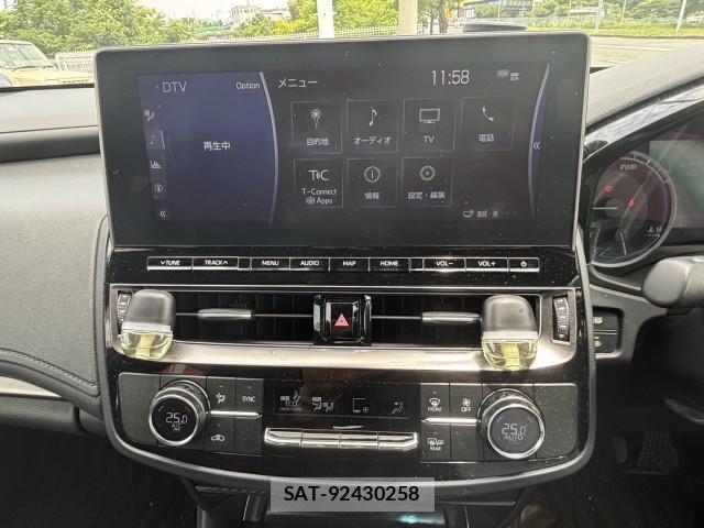 Toyota CROWN HYBRID 2021-07 8222811-14