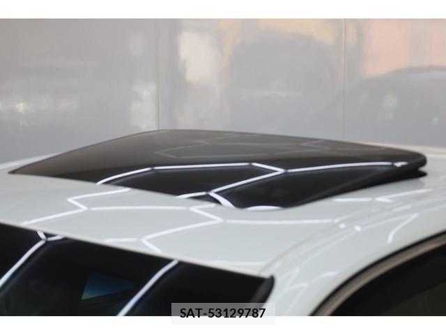 Toyota CROWN HYBRID 2020-06 8222937-2