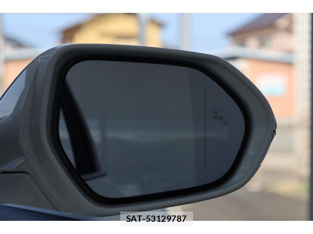 Toyota CROWN HYBRID 2020-06 8222937-4