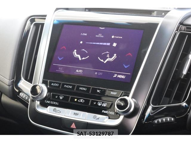 Toyota CROWN HYBRID 2020-06 8222937-8