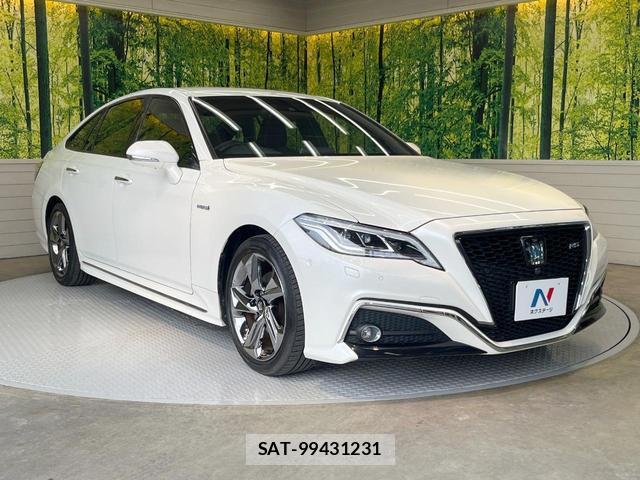 Toyota CROWN HYBRID 2019-08 8223986-15
