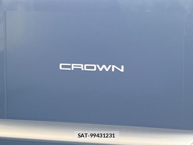 Toyota CROWN HYBRID 2019-08 8223986-2