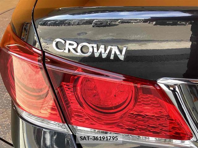 Toyota CROWN HYBRID 2015-08 8224574-16