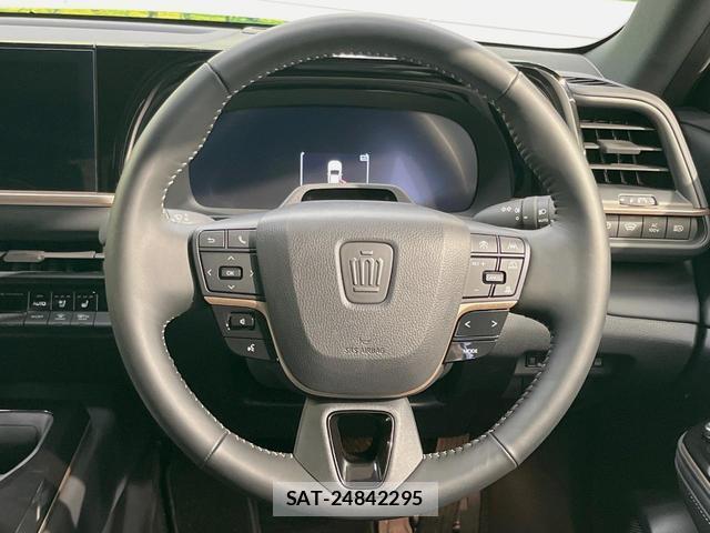 Toyota CROWN 2024-10 8216115-10