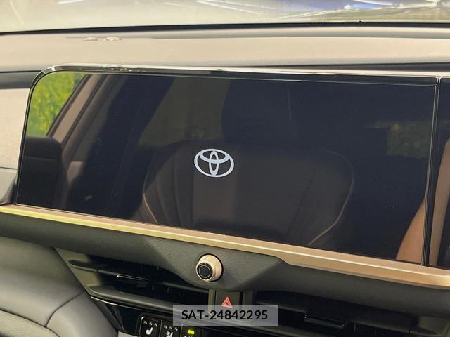 Toyota CROWN 2024-10 8216115-2