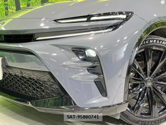 Toyota CROWN 2023-11 8216173-11