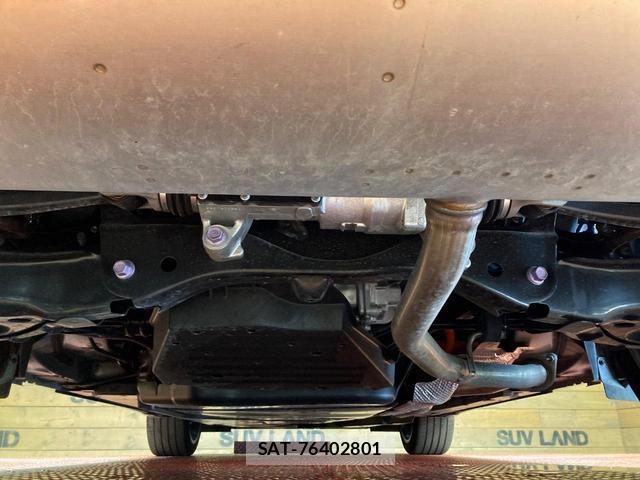Toyota CROWN 2025-06 8217294-18