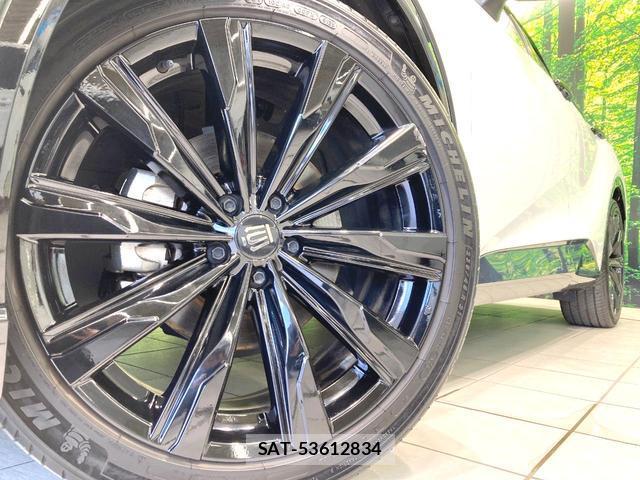 Toyota CROWN 2024-03 8218316-12