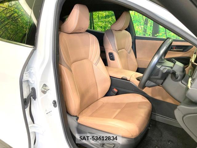 Toyota CROWN 2024-03 8218316-7