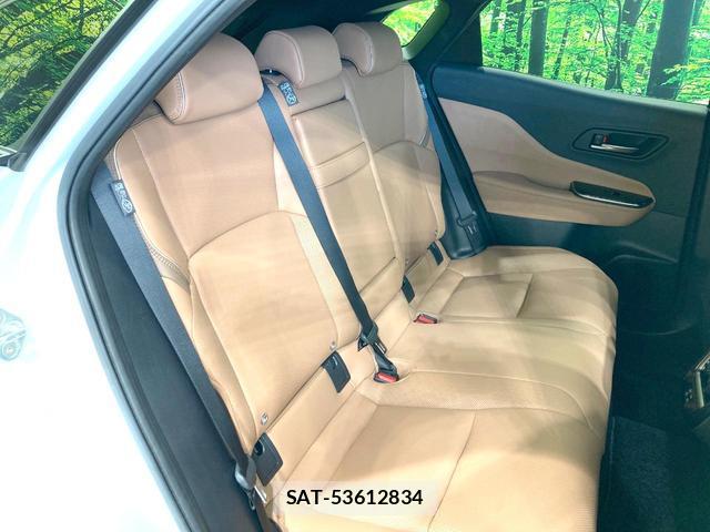 Toyota CROWN 2024-03 8218316-8