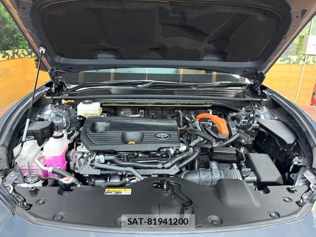 Toyota CROWN 2024-03 8218425-17