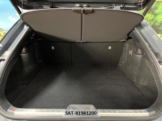 Toyota CROWN 2024-03 8218425-9