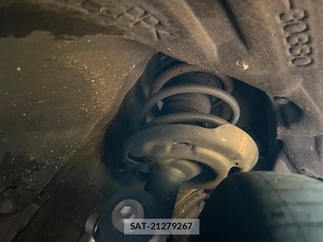 Toyota CROWN 2023-12 8219916-19